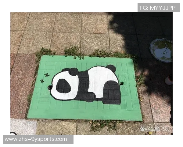 让城市的井盖变身足球场井盖彩绘艺术点亮街头生活 让城市的井盖变身足球场井盖彩绘艺术点亮街头生活